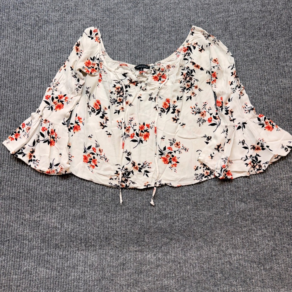 Coquette Boho White‎ Floral Crop Top S Off Shoulder Tie Front Kendall & Kylie